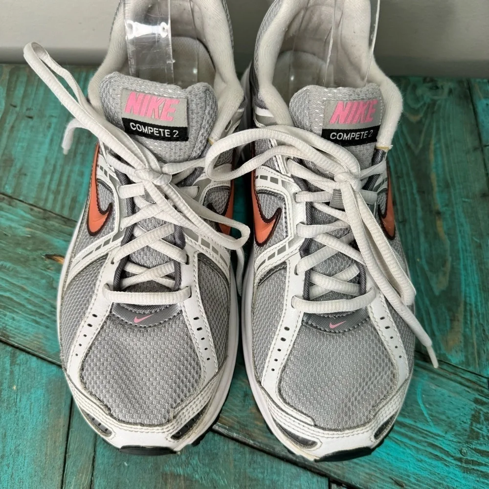 Nike Womens Compete 2 Running Shoes Gray 395710-061 Lace Up Sneakers Size 9 - Picture 2 of 7